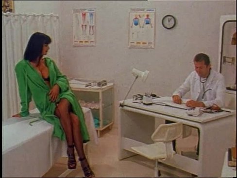 Hot Venere Bianca in sexy lingerie fucked in a doctor's visit