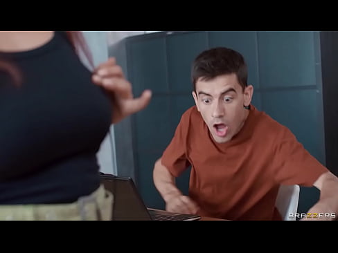 Getting Loud / Brazzers/ Enter XVPROMO