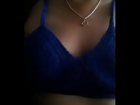 Perra tiene ganas que se las mamen