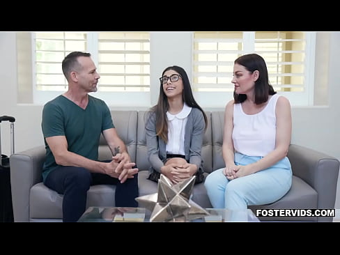 Teen dauther is the new mistress of foster