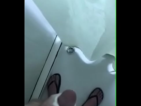 Showering cumshot