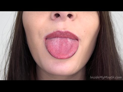 Mouth fetish - Daisy will show what`s inside her mouth