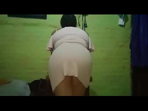 Madura enseña su tanga