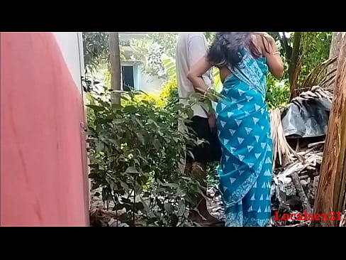 Desi boudi garden sex