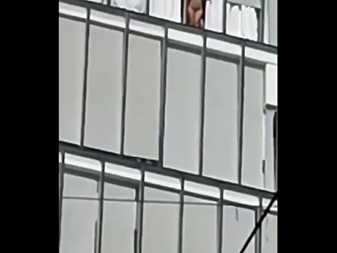 Captados cogiendo en balcon en Morelia