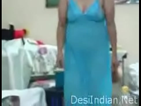 Indian Housewife Dancing And Showing Everything In Bedroom