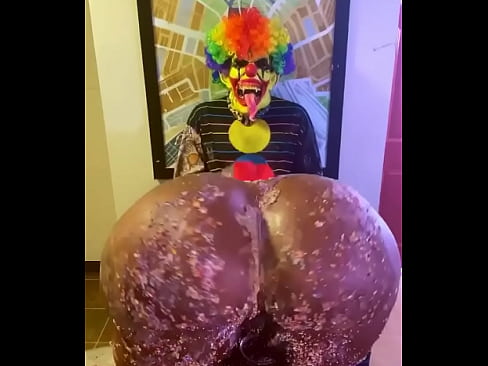 Clown gets dick sucked for his birthday