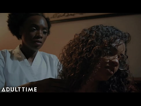 Scarlit Scandal can finally fuck her bestie
