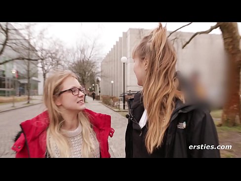 German Lesbian Play in the Library