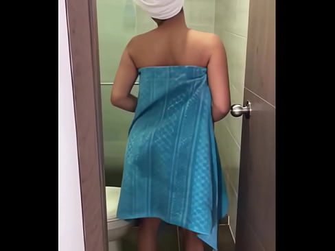 secy girl gets wet and steamy in the shower