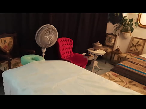 Sensous massage for Hot men