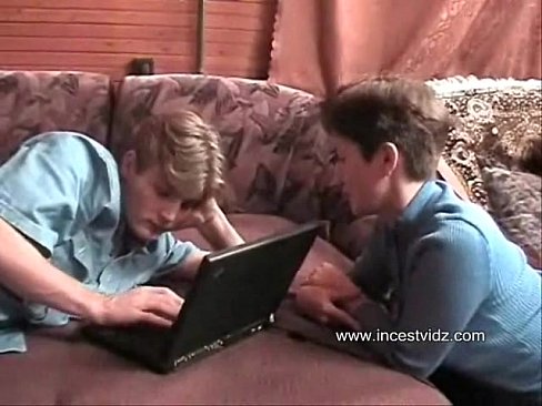 step son play at computer but come horny mom and convince him to fuck