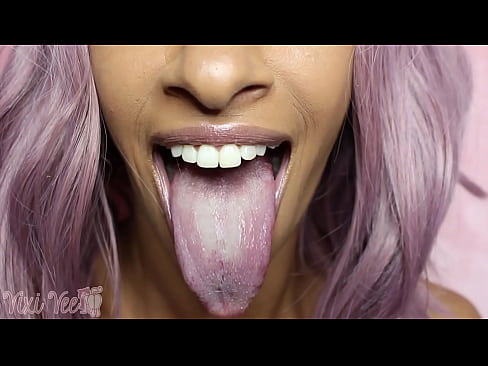 Long Tongue Tasty Sweet Lollipop Sucker