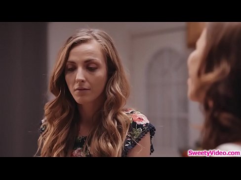 Straight babe facesitting her lesbian bestfriend
