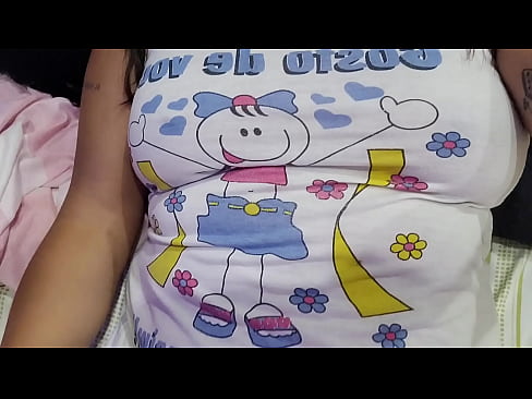 Adoro estigar os homens com meu bucetão