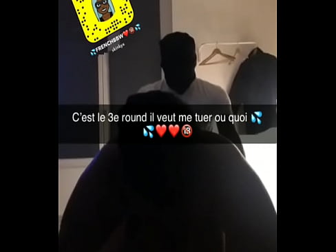 La grosse black bien enculé (salope) renoie pute