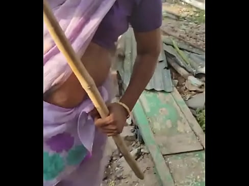 Tamil maid sexy hip and boops
