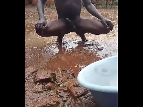 Washing my dick outdoor