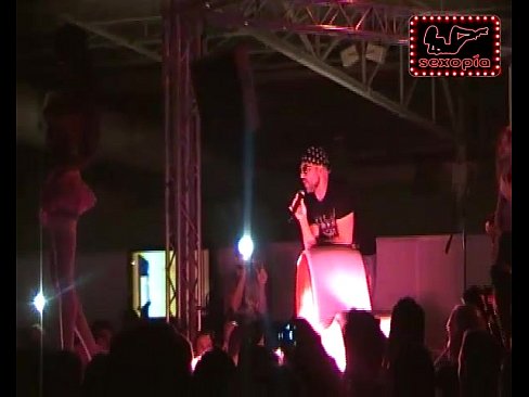 Vídeo de la Porno Band en el Festival Erótico de Alicante 2013.