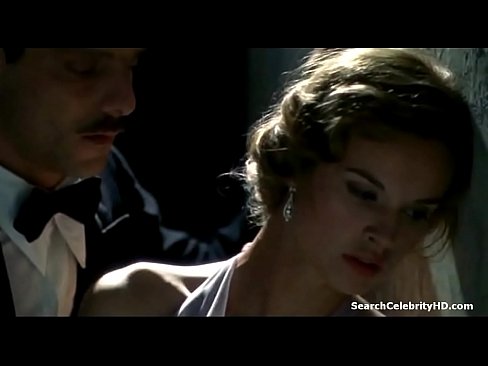 Kasia Smutniak - Inspector De Luca S01E01 (2008)