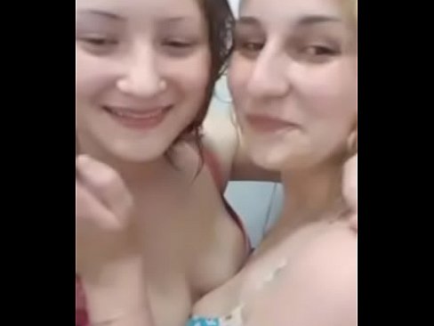 Periscope girls in spa
