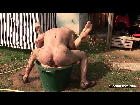 Skinny amateur brunette anal pounded n jizzed outdoor in a dirty french farm