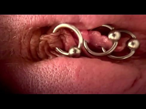 Extreme Close Up Rubbing My Pierced Clit by MakeUp Brush and Huge Orgasm make me completely Wet my Pussy