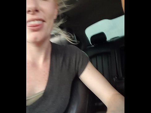 Public Blowjob in car