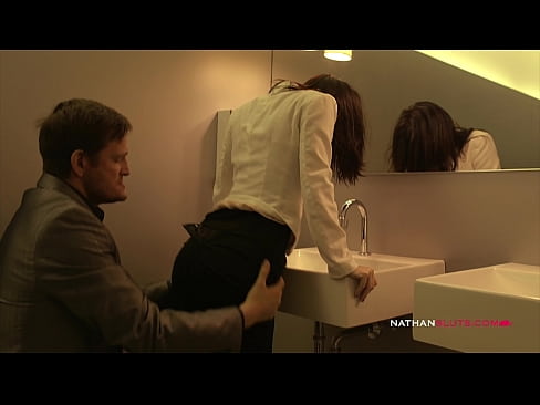Mandhandled Milf Ava Courcelles Gets Drilled By Pervert Ian Scott's Big Fat Cock In Public Toilet - 4K