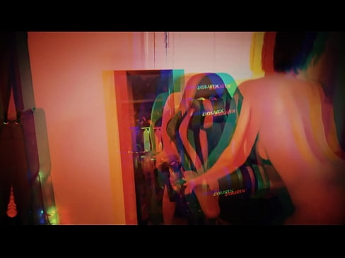 Naked dancing & pussy vibe ass play Autumn South
