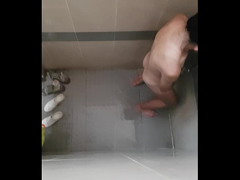 Vietnam bathroom, after running, she take bath