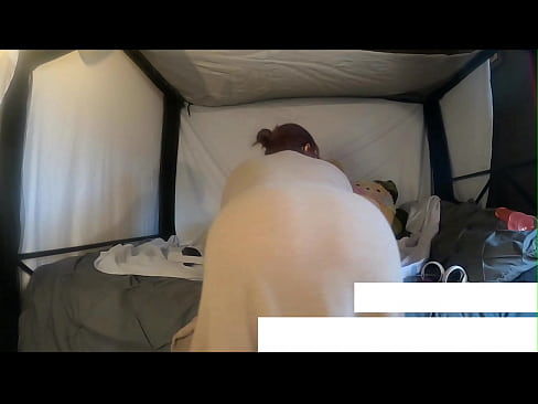 Fat Ass MILF Puts on VR Headsets and Makes Herself Cum - PREVIEW