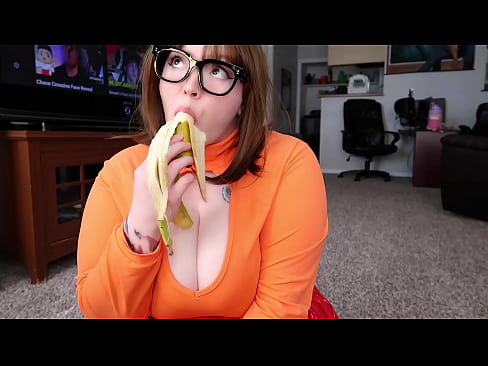 Thick PAWG Velma bounces big ass on dildo