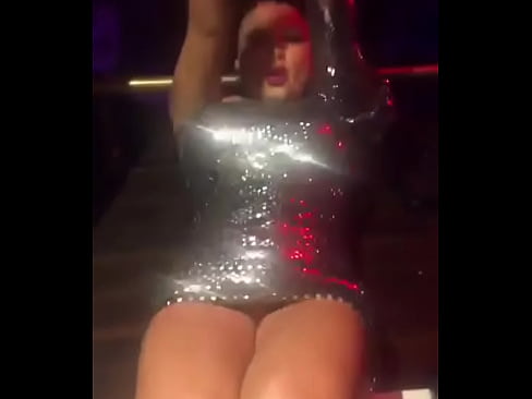 Bollywood actress hot dance