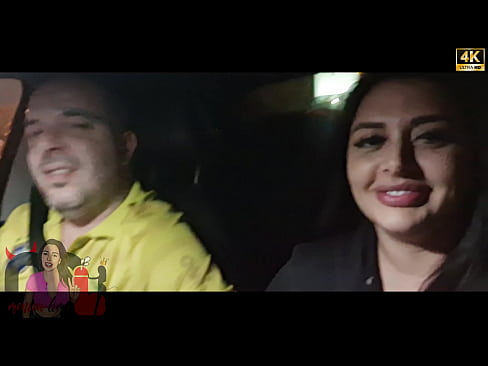 Novinha fodendo no carro!