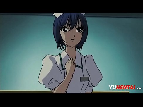 Teen fait un trio avec un médecin | Anime hentai