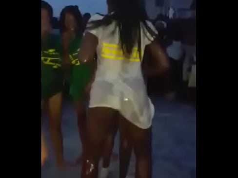 Femal from Haiti shaking ass can see pussy