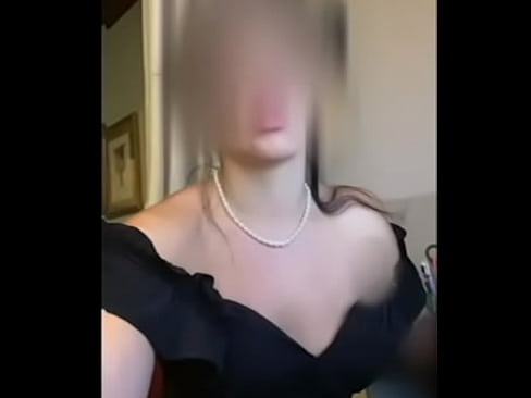 câmera secreta no pc do papai registra dedilhando em masturbação em bucetinha molhadinha