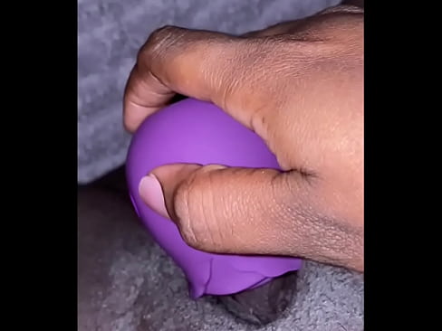 Black BBW Using Vibrator on Fat Pussy & Squirting