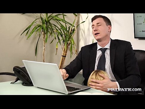 Cute Anny Aurora Gets Shown Around Her New Office
