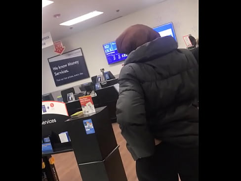 Thick Walmart Thot In leggins