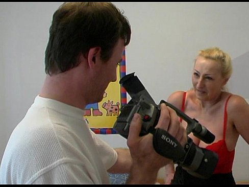 JuliaReaves-XFree - Geil Ab 60 Teil 02 - scene 1
