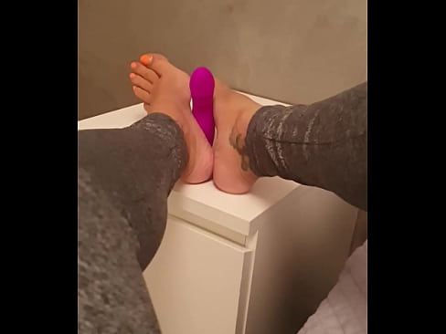Footjob sextoys by sexy feet french girl