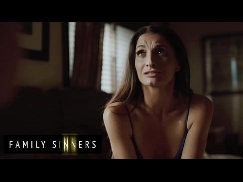 Family Sinners - Silvia Saige - Shoulder To On