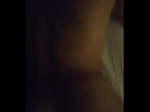 las nalgas de mi morra rebotando