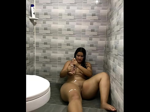 Morena gostosa peituda nudes