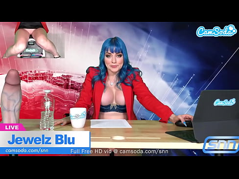 Big Boobs Jewelz Blu Has Orgasm While Reading The News