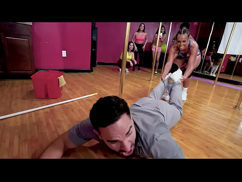 Kelsi Monroe Dances And Shakes Her Booty While Being Cheered On, Then Drags Janitor Into Her World