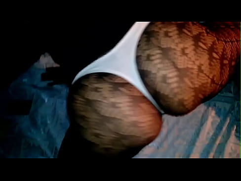 me gusta provocar machos