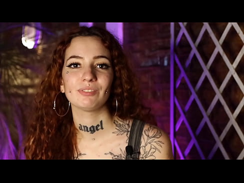 Joven latina hace CASTING porno